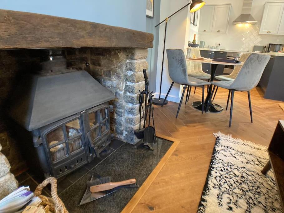 Cosy 2 Bedroom Cottage In Scarborough'S Old Town Extérieur photo