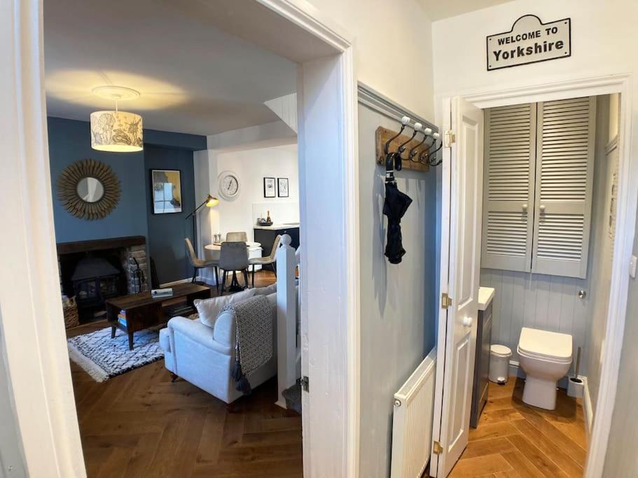 Cosy 2 Bedroom Cottage In Scarborough'S Old Town Extérieur photo
